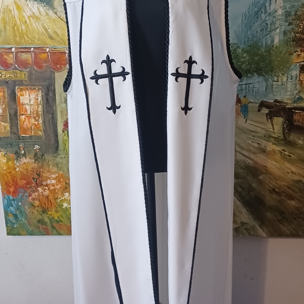 Mens L White Sleeveless Vestment Robe with Black Cross Design
